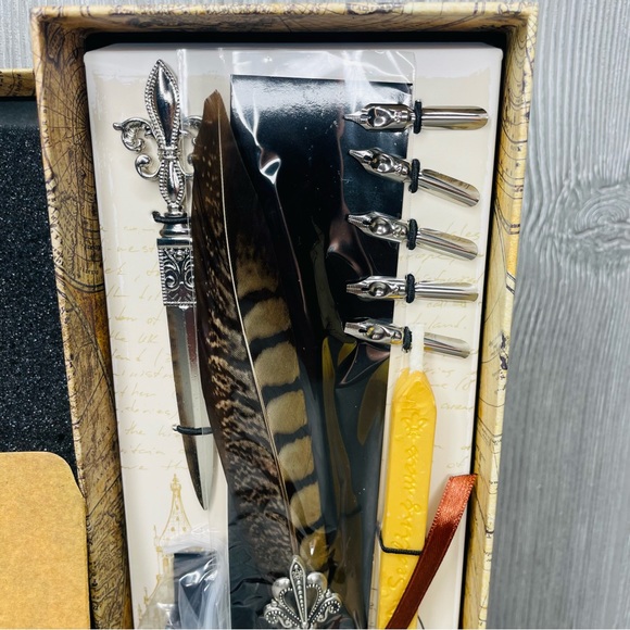 NWT stationary set fountain, pen, paper, sealing wax and pen holder gift set - Picture 3 of 5